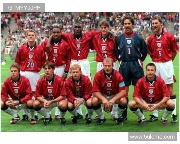 保罗·斯科尔斯：从曼联传奇到英格兰中场大师的足球人生