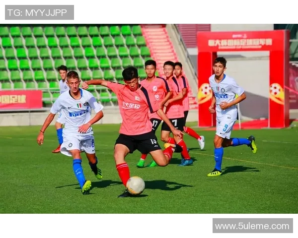 足球之梦：从青训到世界杯，探索全球足球发展的新路径与未来趋势