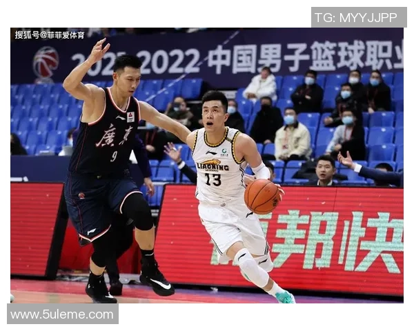 迈阿密热火激战巅峰之夜强强对决引爆全场篮球盛宴