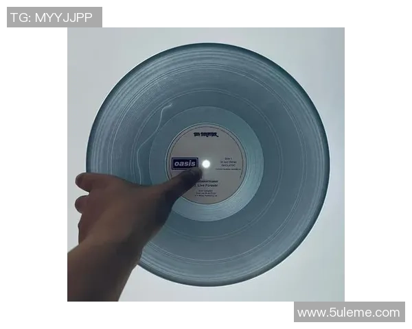 史蒂夫克拉克的音乐传奇与影响力探讨:从摇滚巨星到文化偶像的转变之路 史蒂夫克拉克的音乐传奇与影响力探讨:从摇滚巨星到文化偶像的转变之路